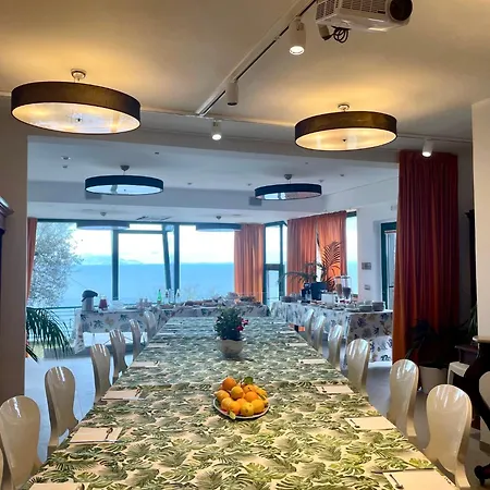 Villa Solaria