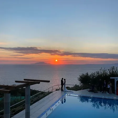 Solaria Villa