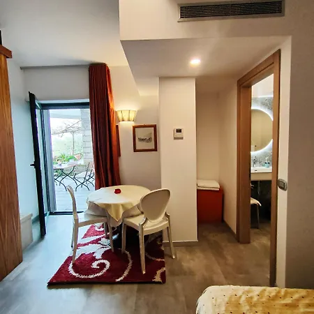 Solaria Villa